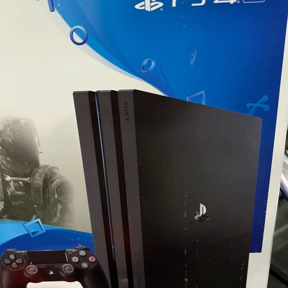 SONY PLAYSTATION 4 W/1TB